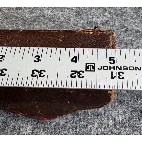 Vintage Belding Corticelli Leather Sewing Kit With Threads Buttons & Needles - Picture 8 of 9